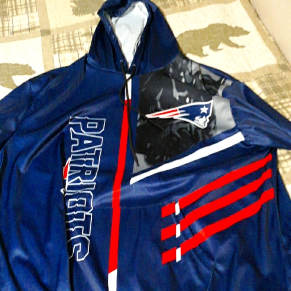 Patriots hoodie that's kinda silky, and in perfect shape. It's an awesome hoodie